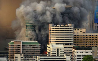 bangkok-chemises-rouges