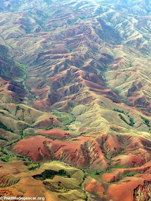 madagascar_erosion_aerial_view_3